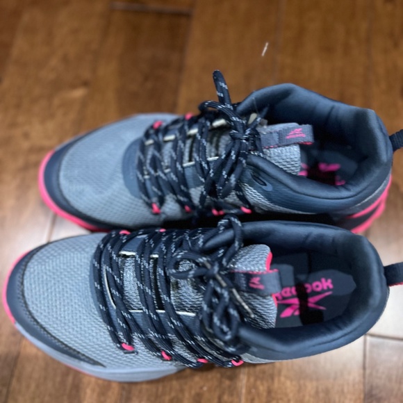 Reebok ladies sneakers New - Picture 2 of 5